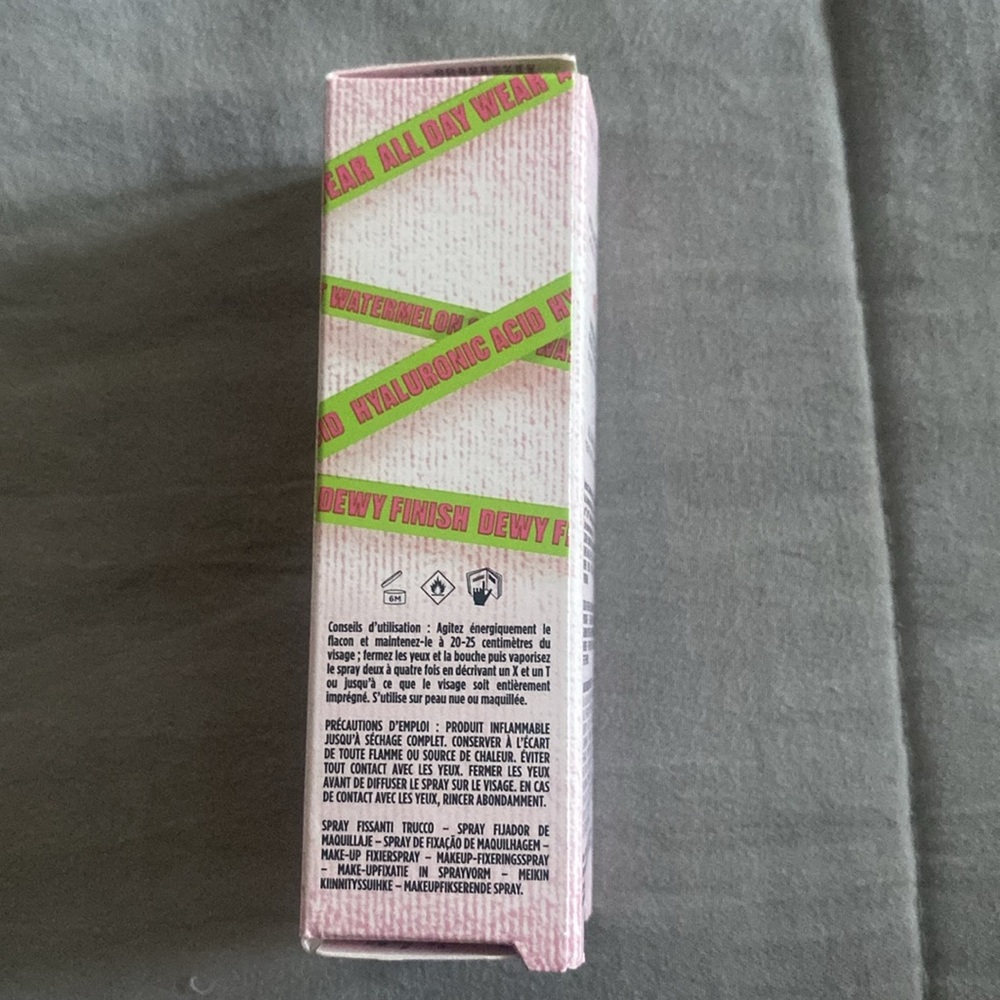 Urban Decay Travel Size All Nighter Hyaluronic Acid
Dewy Setting Spray - Picture 8 of 9